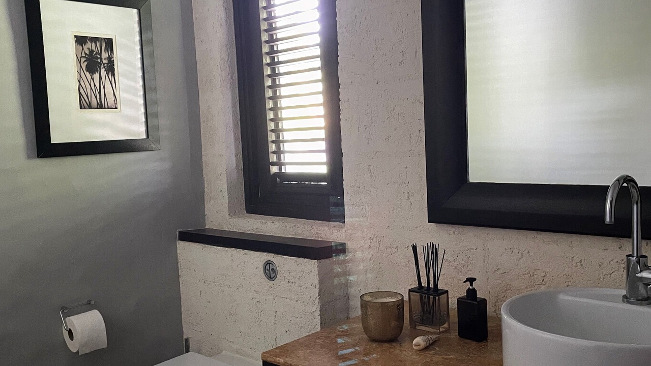 Photo of Bathroom in Halcyon Heights