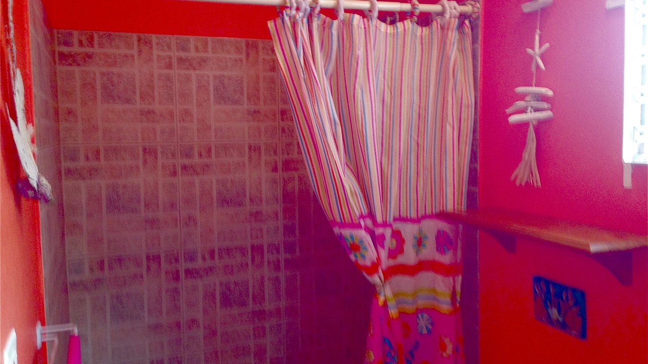 Photo of Bathroom in Graeme Hall