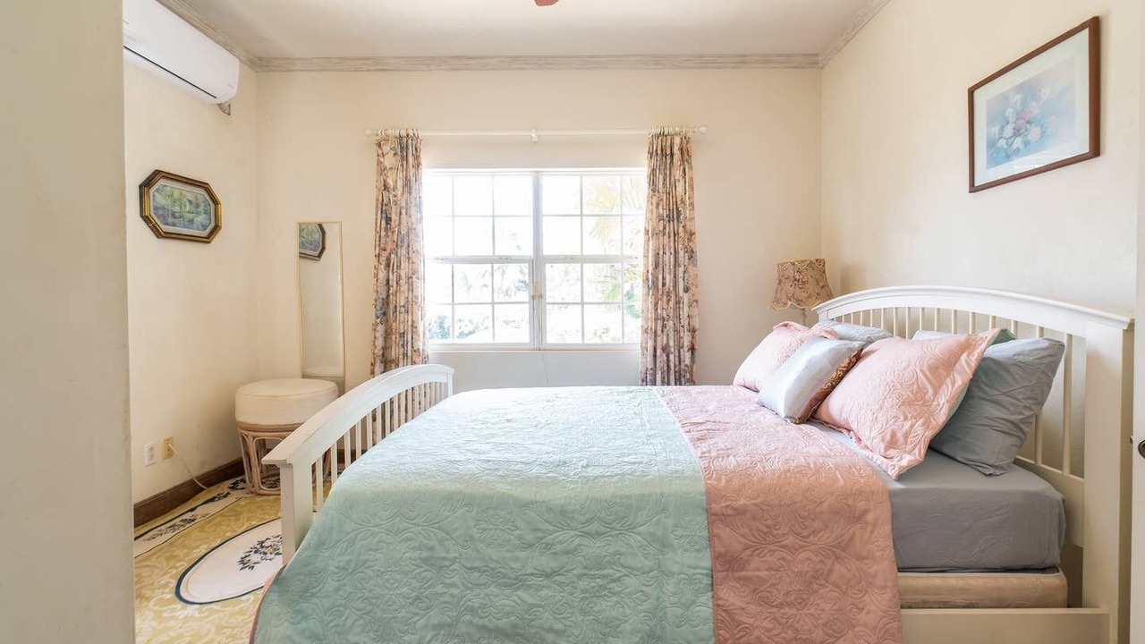Photo of Bedroom in Mount Standfast