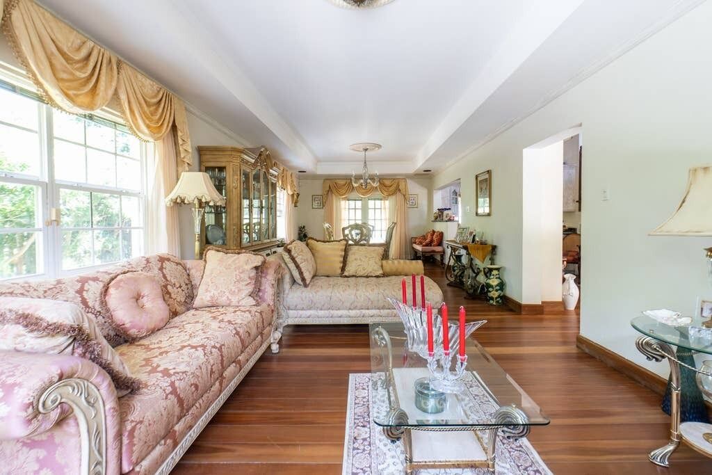Photo of Livingroom in Mount Standfast