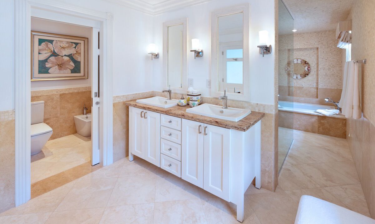 Photo of Bathroom in Reeds Bay