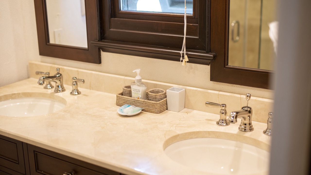 Photo of Bathroom in Orange Hill