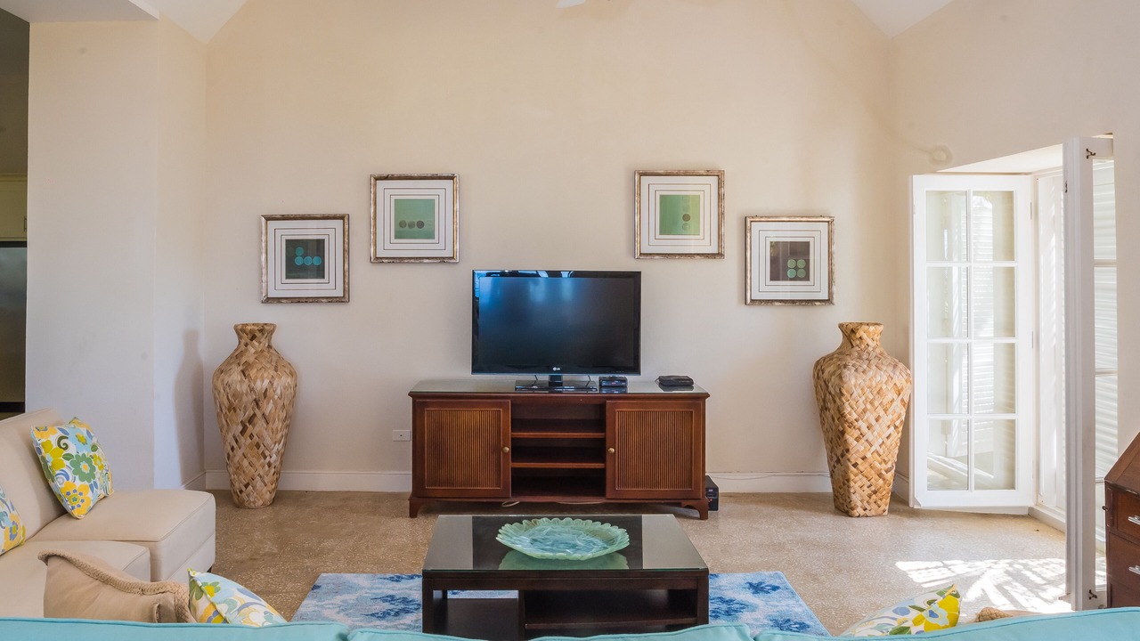 Photo of Livingroom in Orange Hill