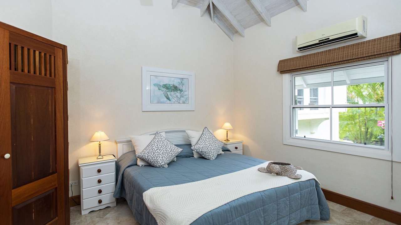 Photo of Bedroom in Mount Brevitor