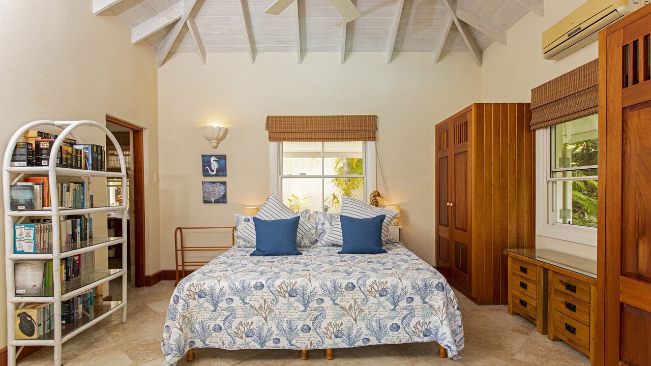 Photo of Bedroom in Mount Brevitor