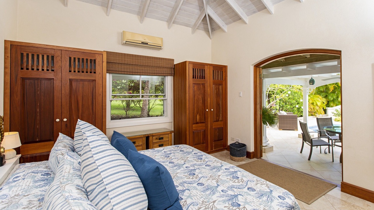 Photo of Bedroom in Mount Brevitor