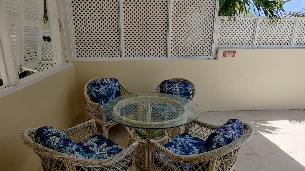 Photo of Outdoor in Apple Hall