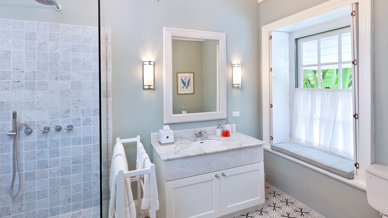 Photo of Bathroom in Little Battaleys