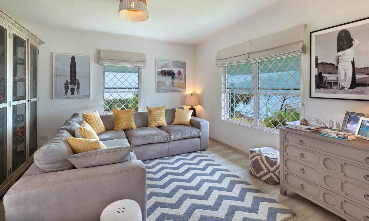 Photo of Bedroom in Oistins