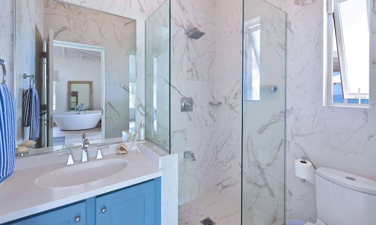 Photo of Bathroom in Oistins