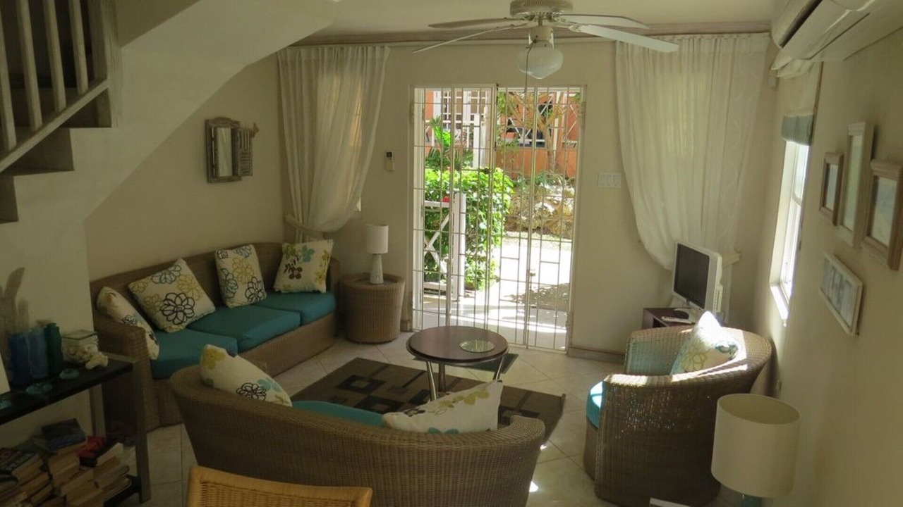 Photo of Livingroom in Fitts Village