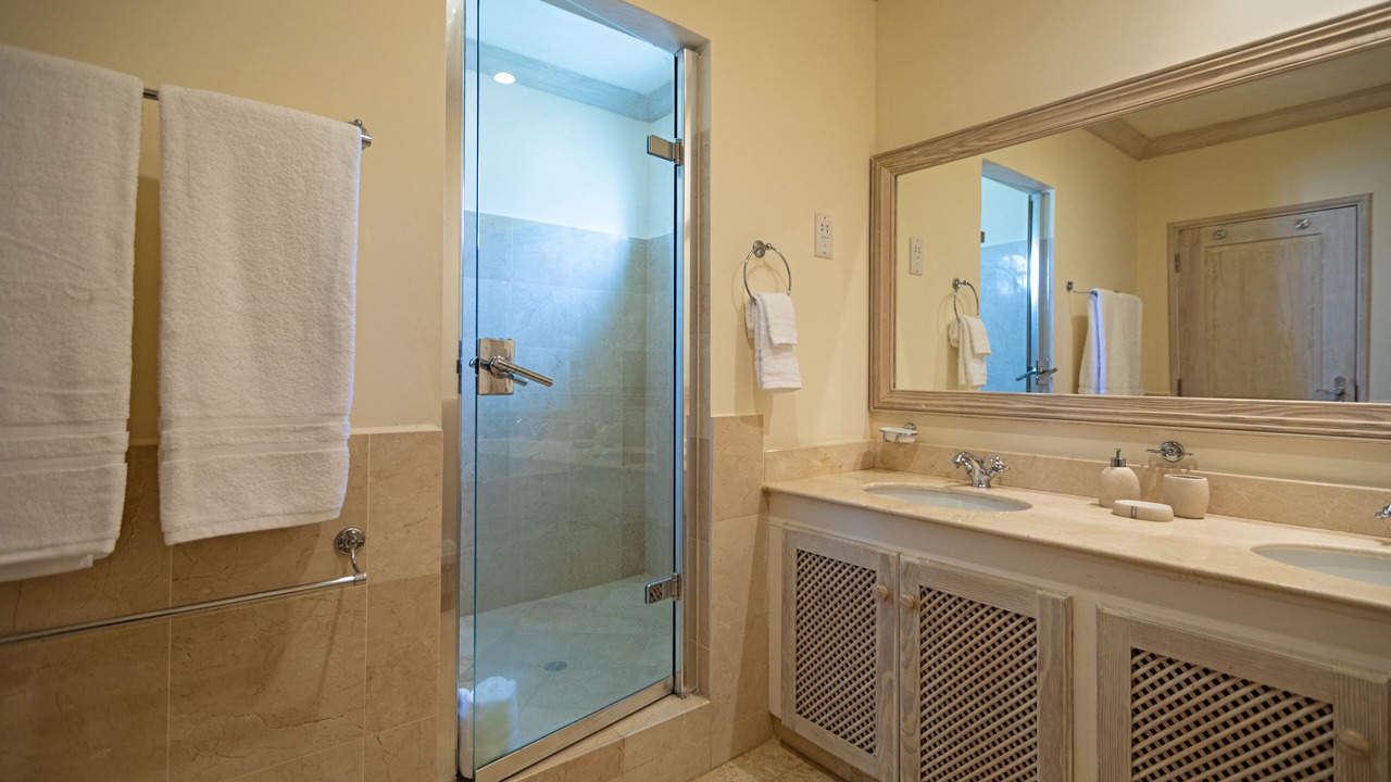 Photo of Bathroom in Merlin Bay