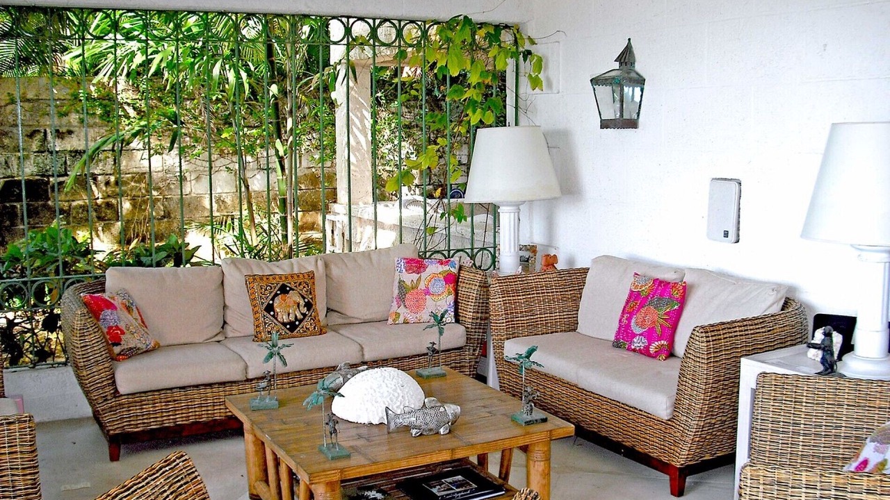 Photo of Livingroom in Gibbs Bay