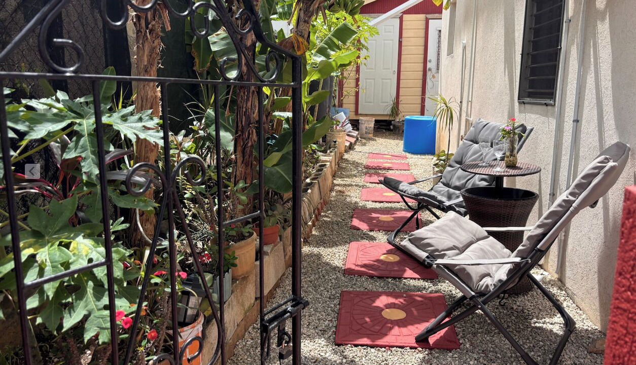 Photo of Patio Balcony in Douglas