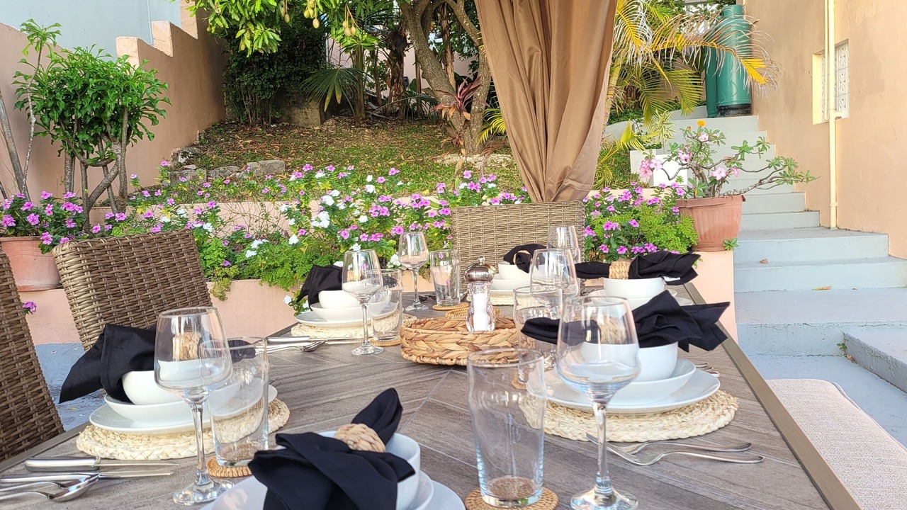 Photo of Outdoor in Clinketts