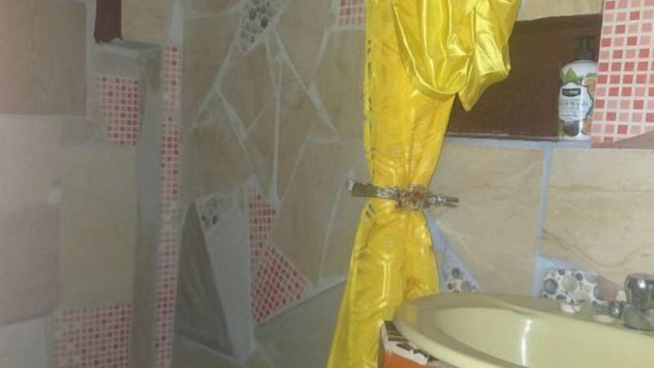 Photo of Bathroom in Callendar