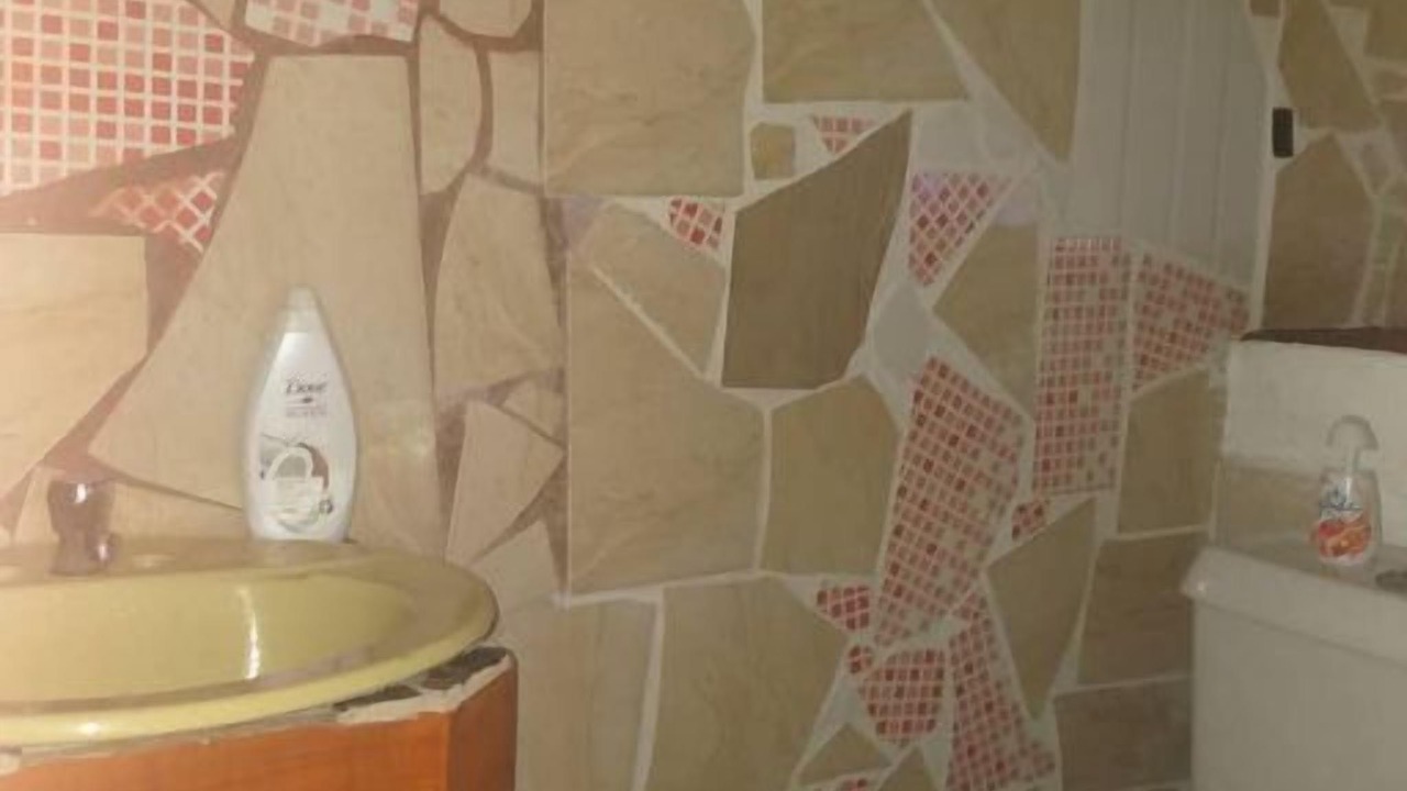 Photo of Bathroom in Callendar
