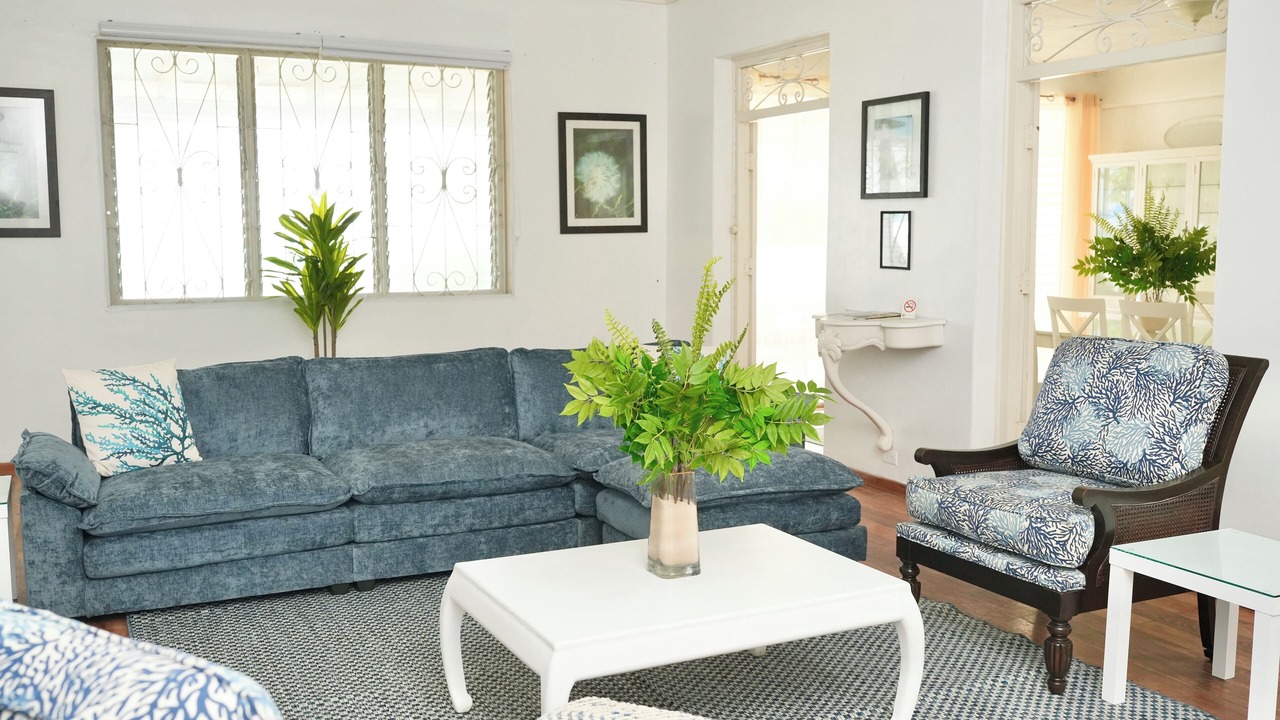 Photo of Bedroom in Oistins