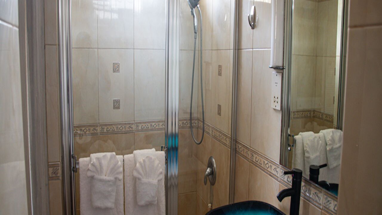 Photo of Bathroom in Prospect