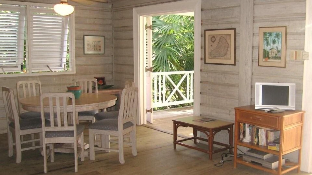 Photo of Livingroom in Holetown