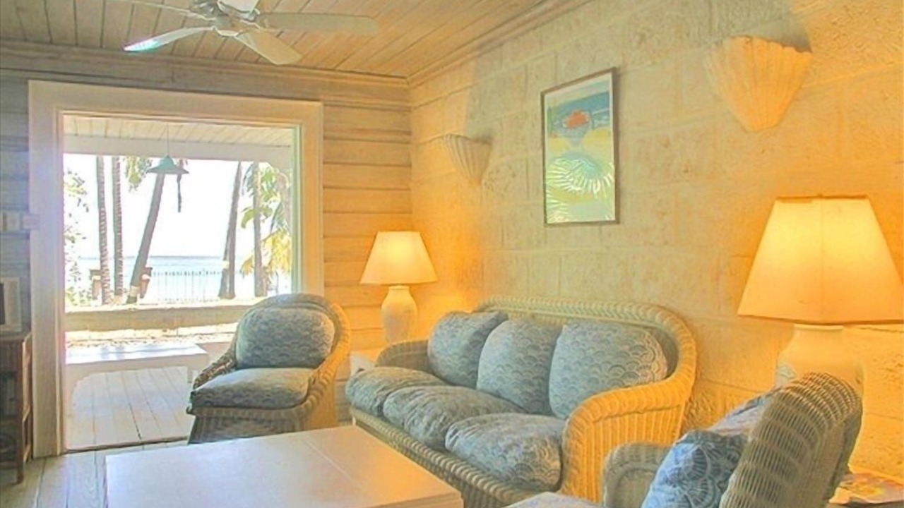 Photo of Livingroom in Holetown