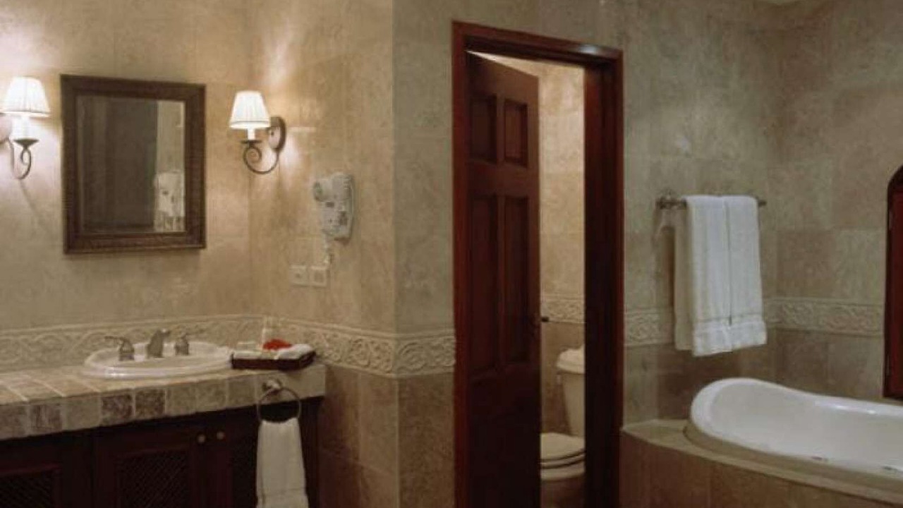 Photo of Bathroom in Diamond Valley
