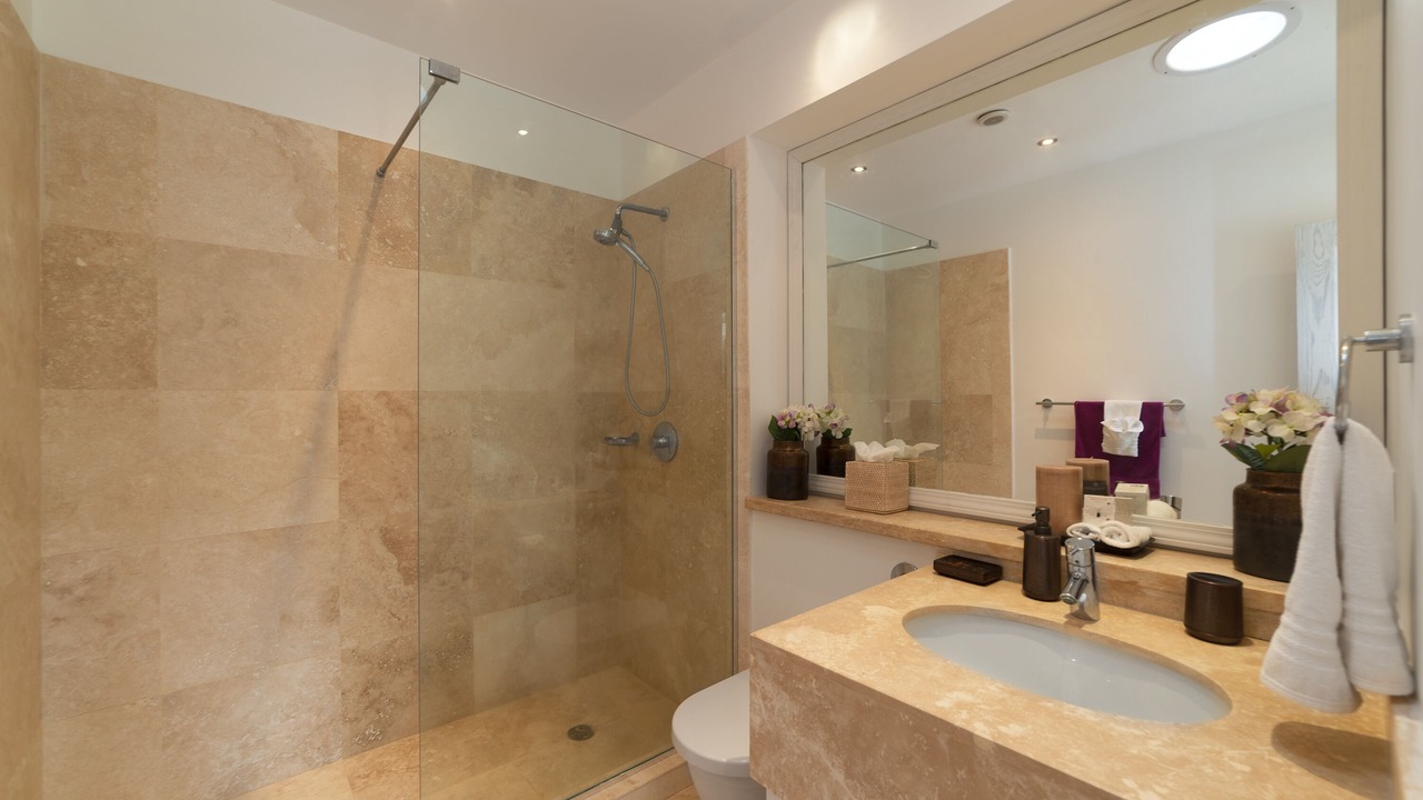 Photo of Bathroom in Little Battaleys