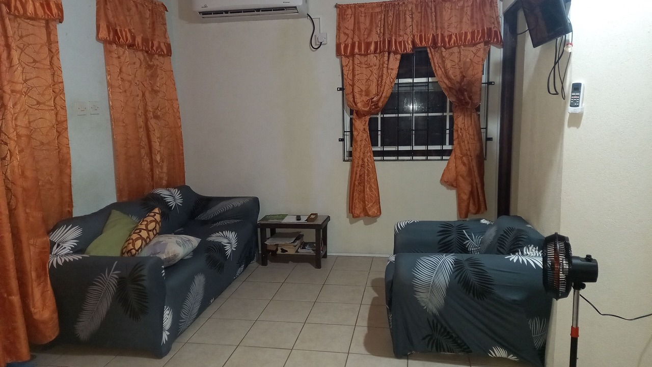 Photo of Livingroom in Oistins