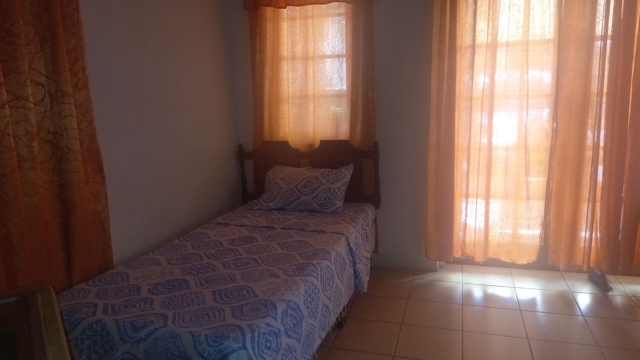 Photo of Bedroom in Oistins