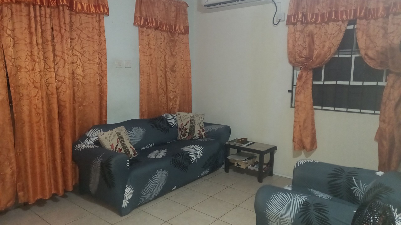 Photo of Livingroom in Oistins