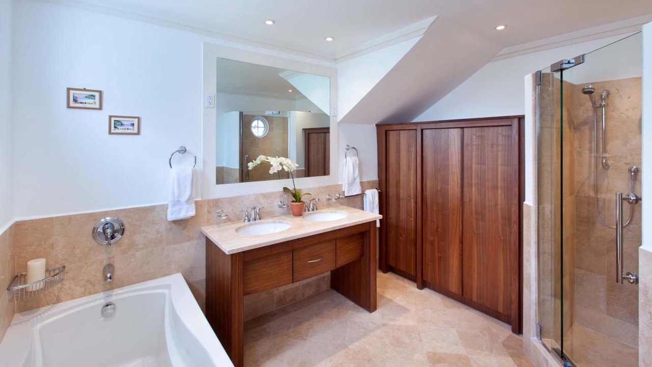 Photo of Bathroom in Merlin Bay