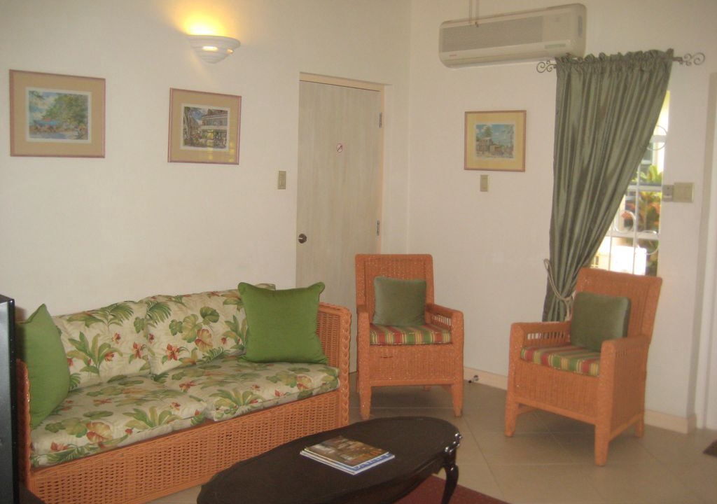Photo of Livingroom in Marine Gardens