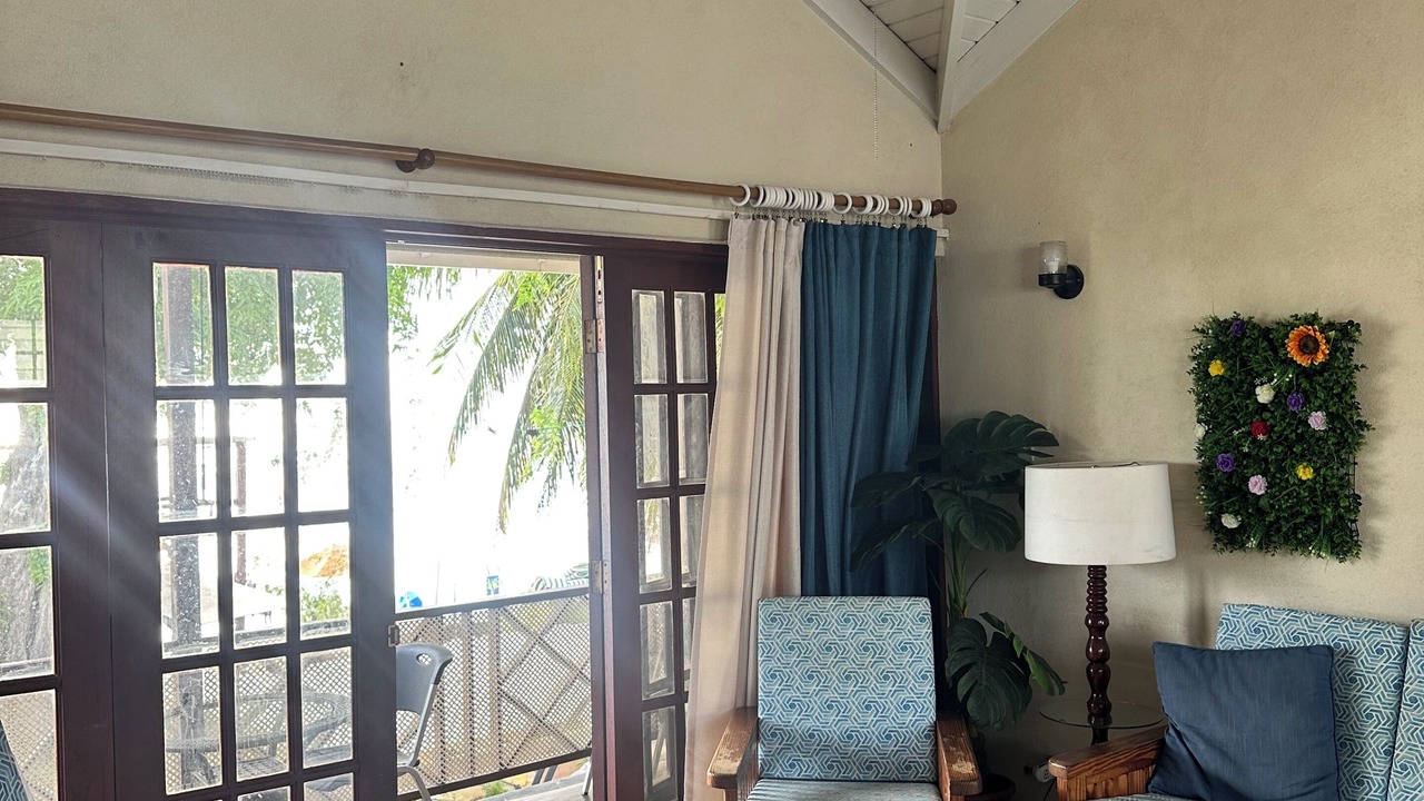 Photo of Livingroom in Holder's Hill