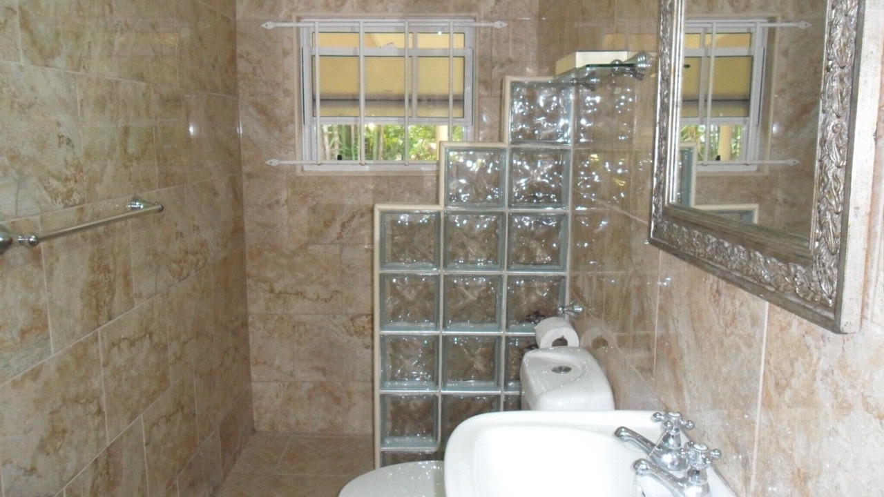 Photo of Bathroom in Sunset Crest