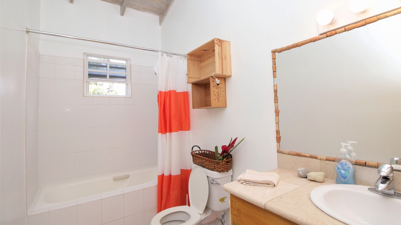 Photo of Bathroom in Blue Waters