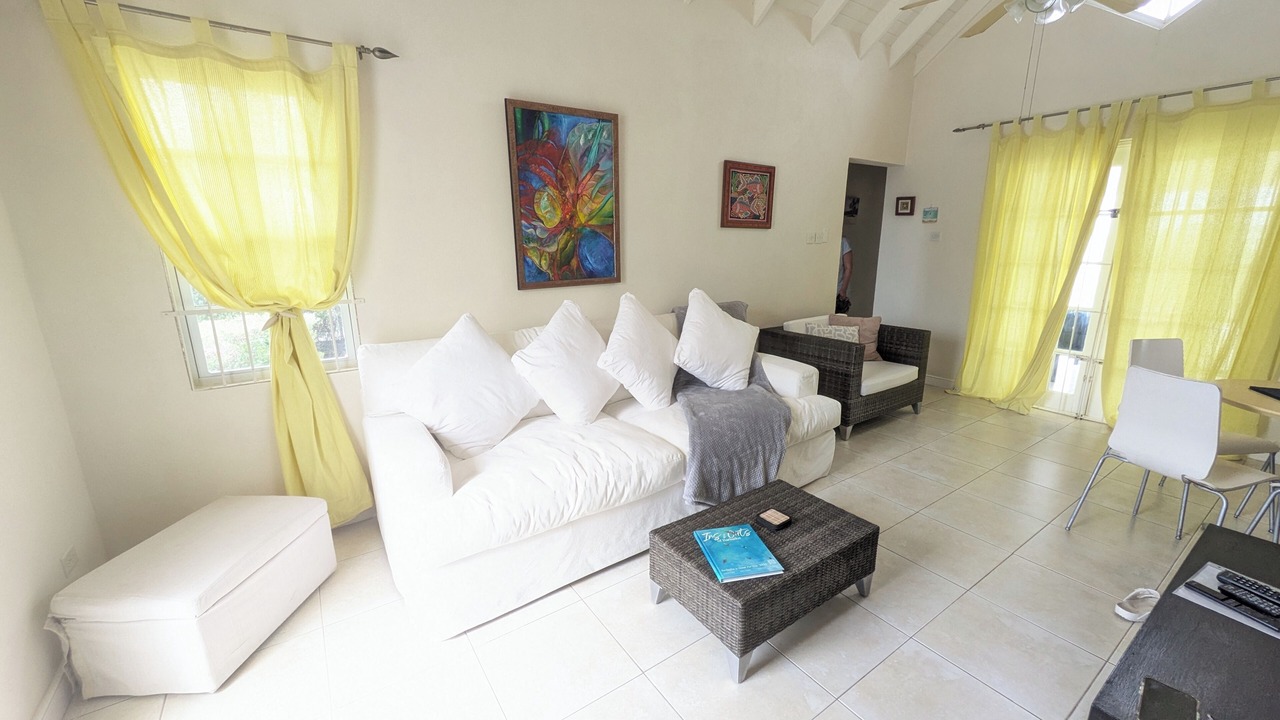 Photo of Livingroom in Apple Hall