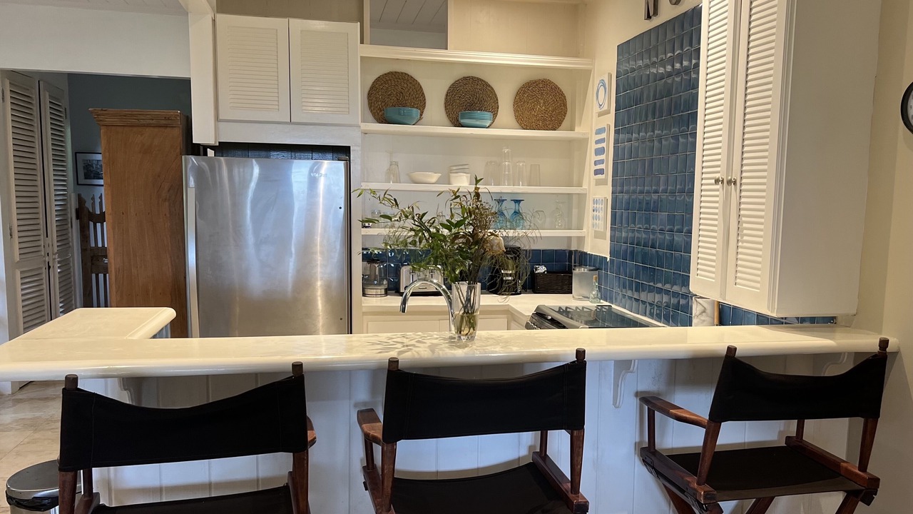Photo of Kitchen in White Hall