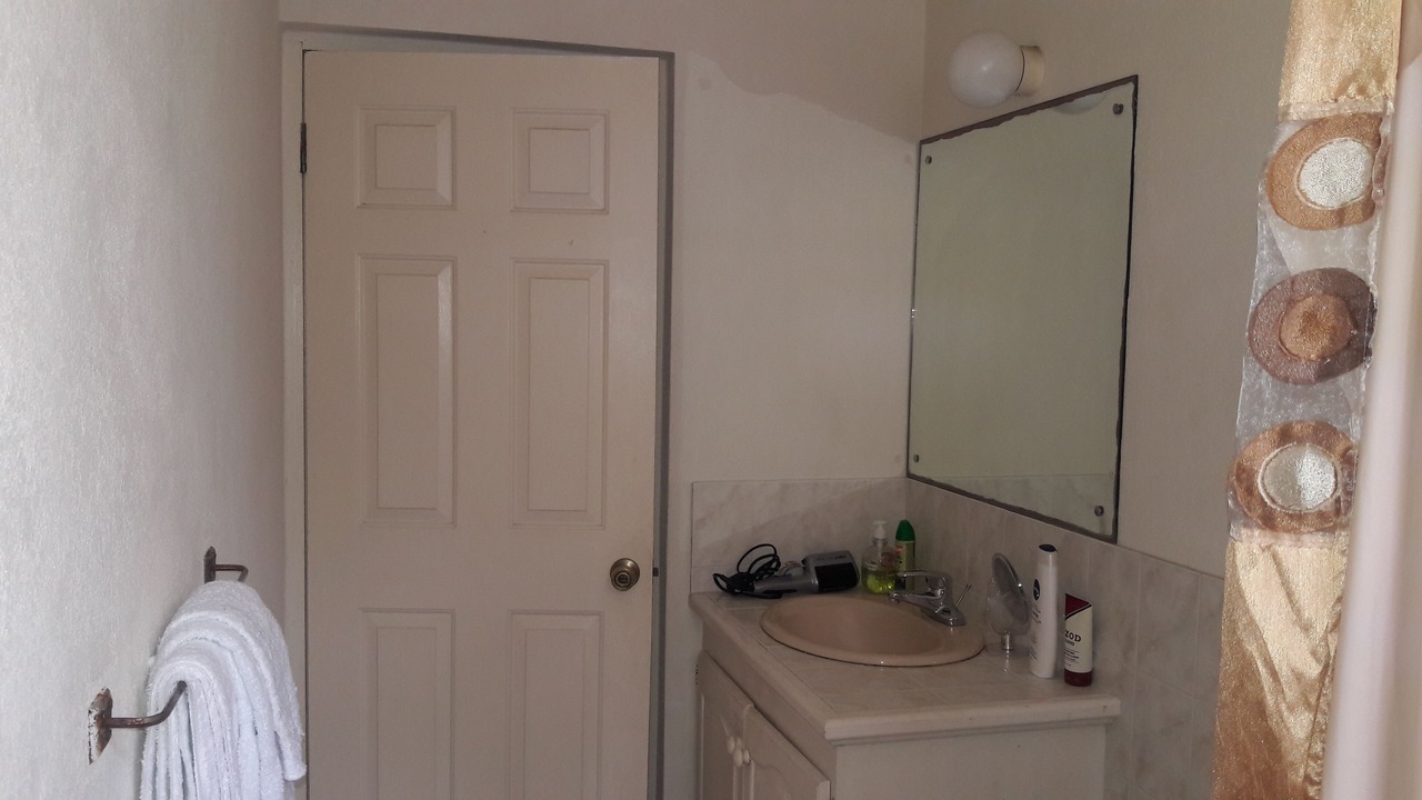 Photo of Bathroom in Halcyon Heights