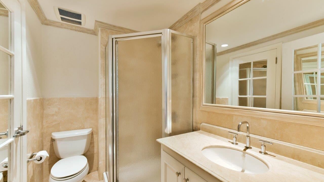 Photo of Bathroom in Oistins