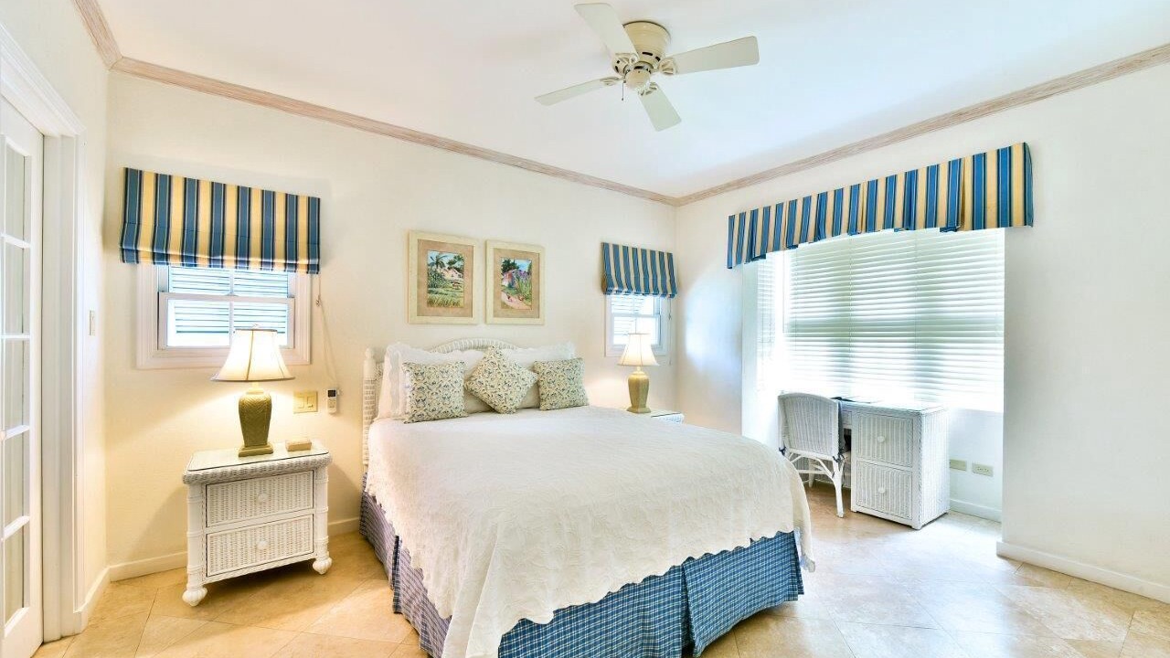 Photo of Bedroom in Oistins