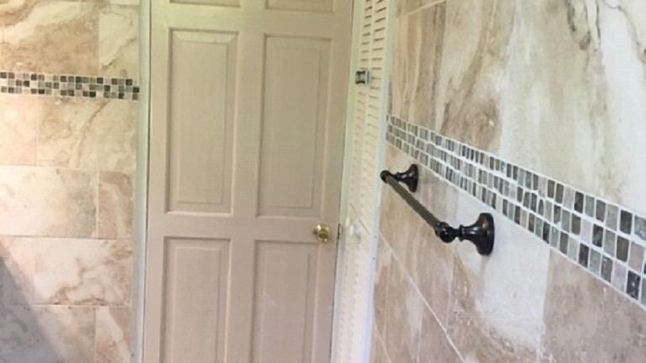 Photo of Bathroom in Halcyon Heights