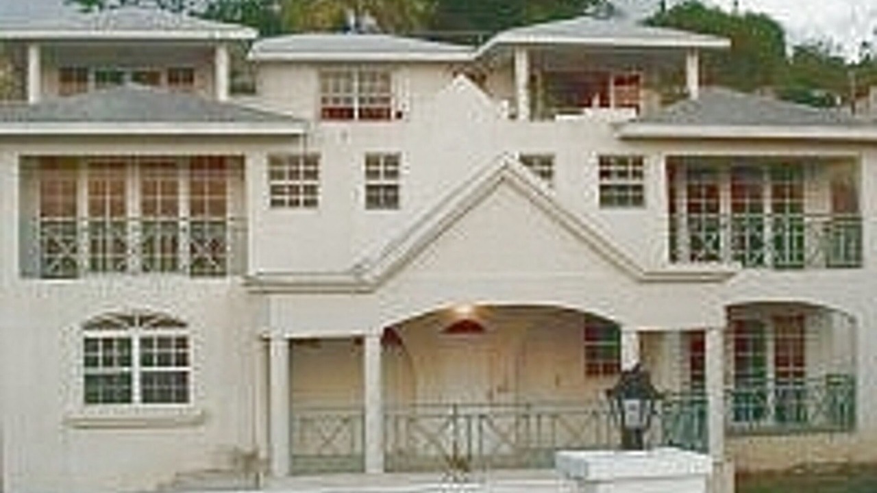 Photo of Outdoor in Halcyon Heights
