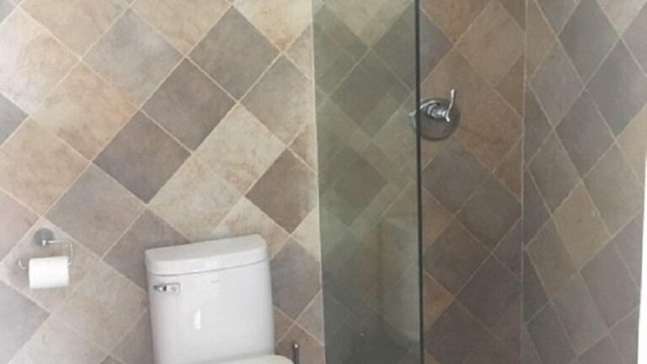 Photo of Bathroom in Halcyon Heights