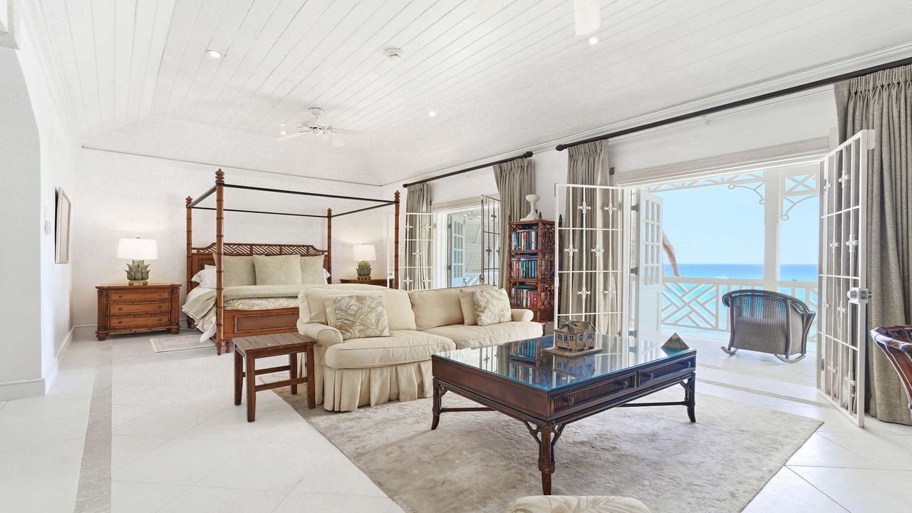 Photo of Livingroom in Old Trees Bay