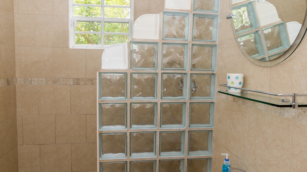 Photo of Bathroom in Maynards