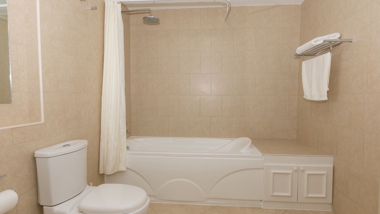 Photo of Bathroom in Maynards