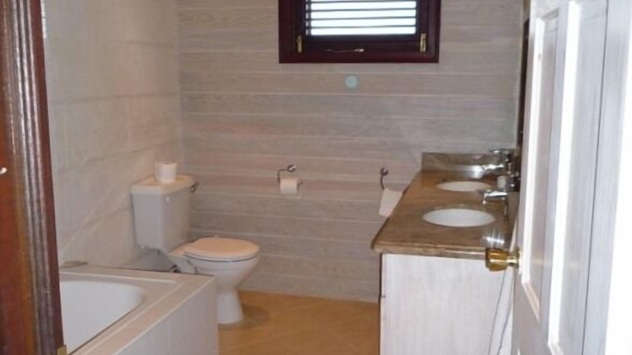 Photo of Bathroom in Lower Carlton Beach