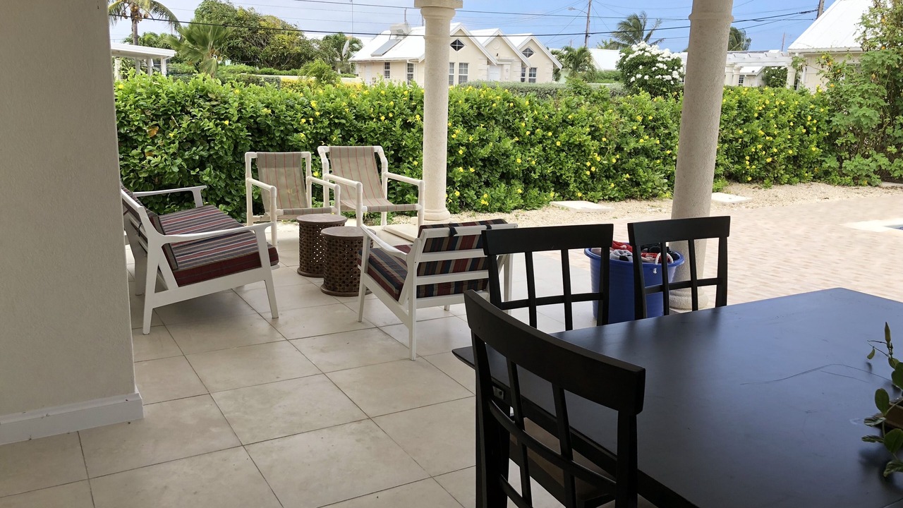 Photo of Outdoor in Apple Hall