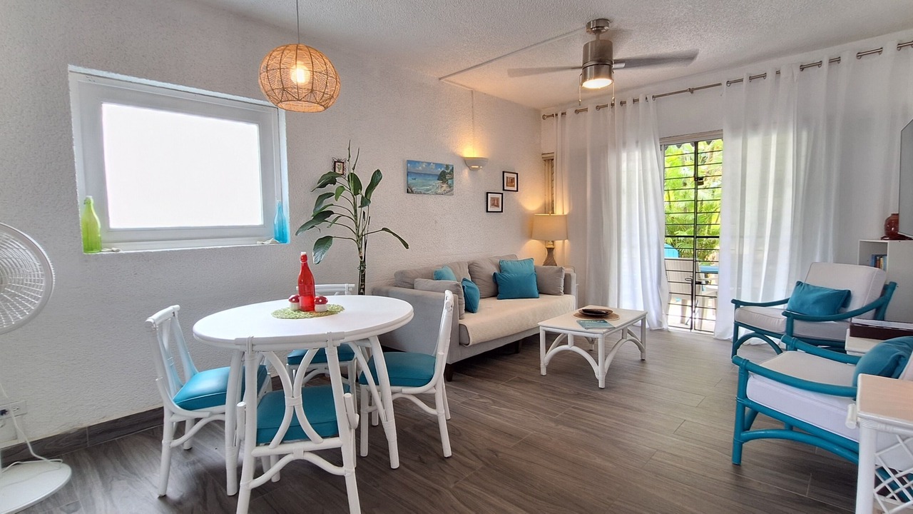Photo of Livingroom in Rendezvous