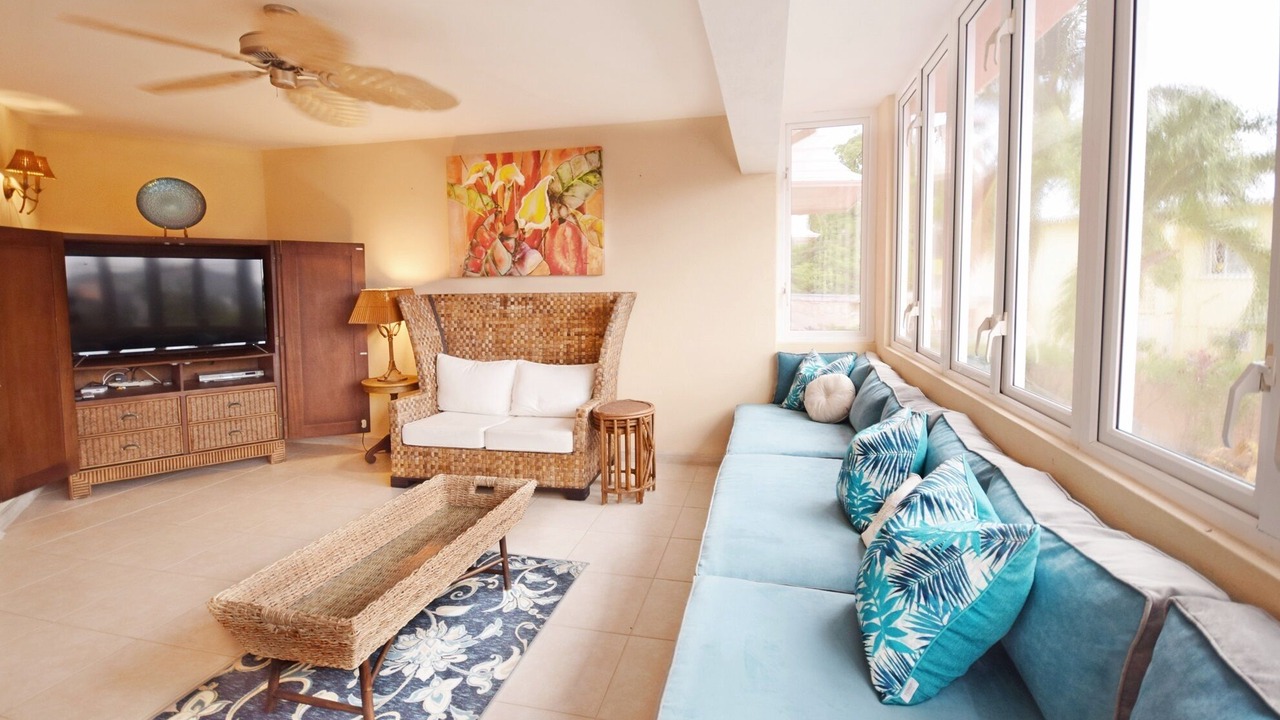 Photo of Bedroom in Marine Gardens